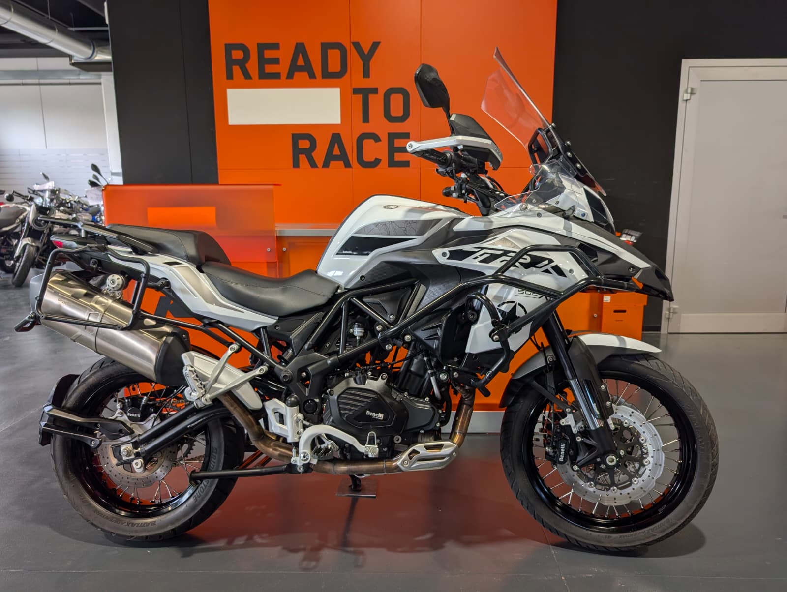 Benelli TRK 502