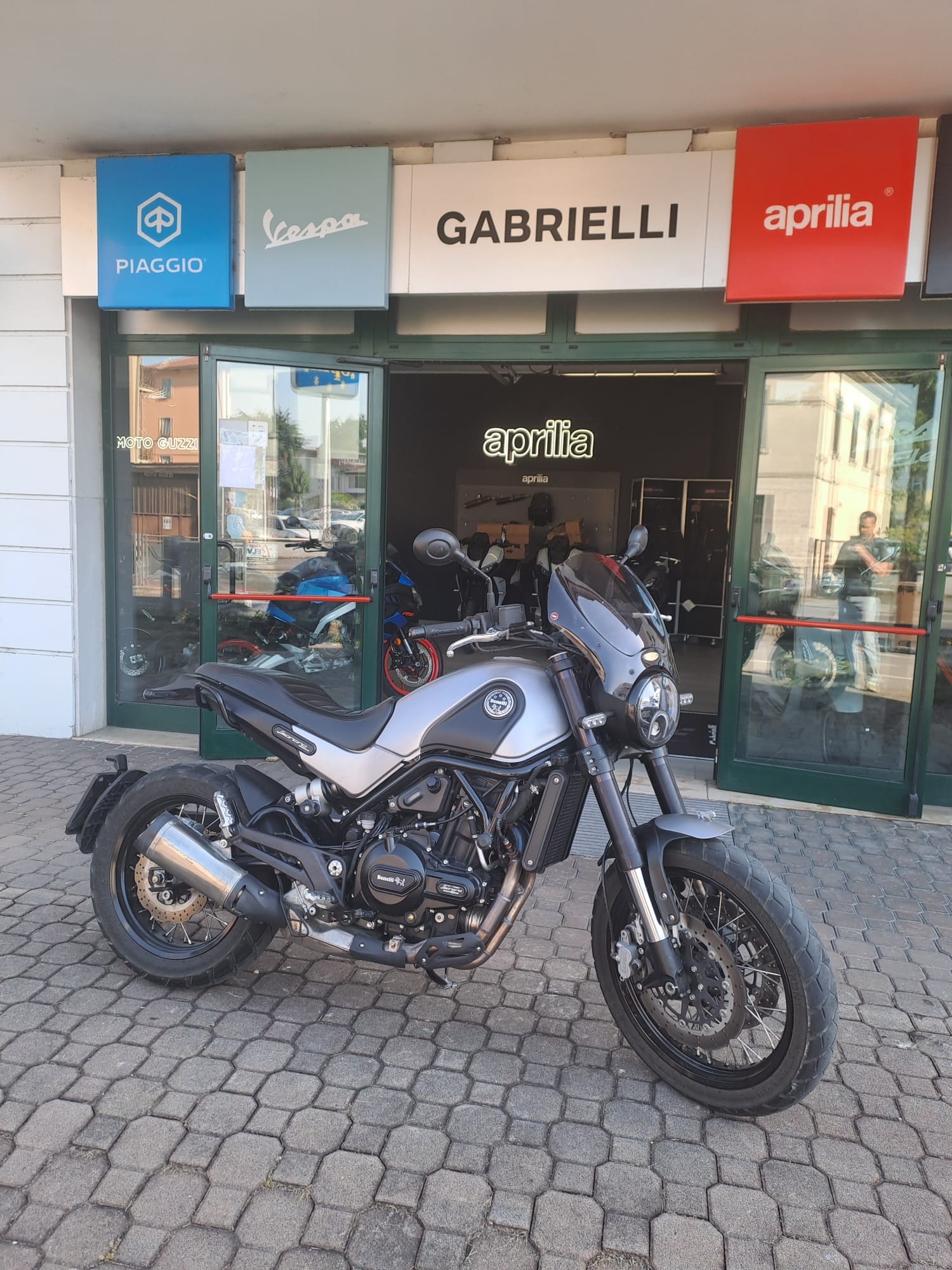 Benelli Leoncino 500