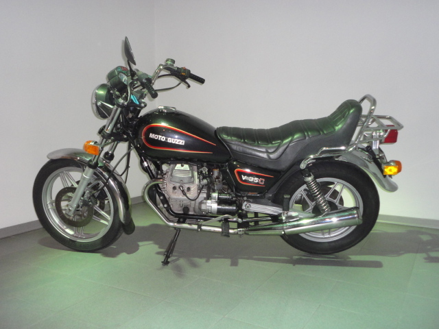 Moto Guzzi V 35 C (1983 - 88) - 5a5bb58_dsc04263.jpg