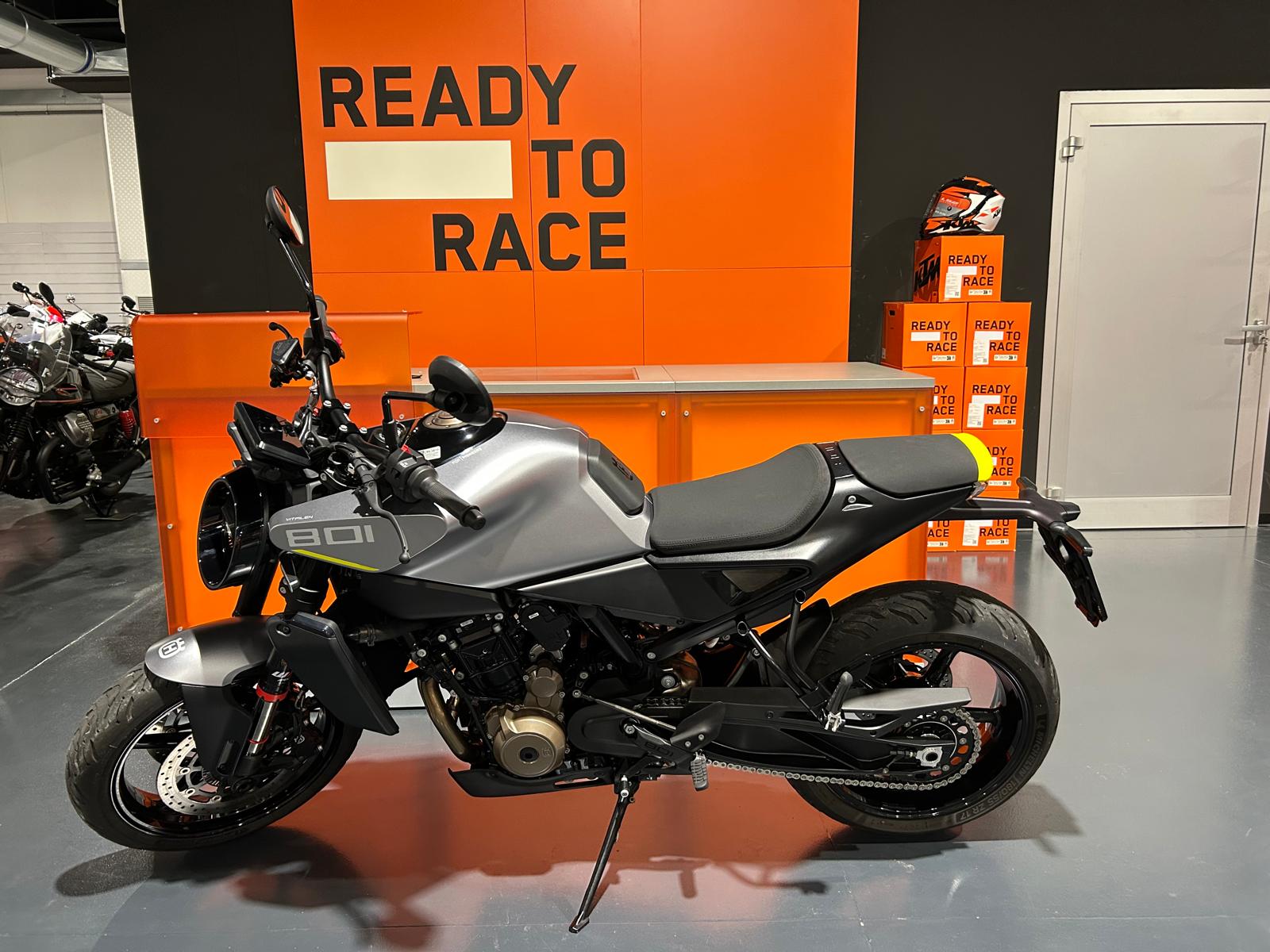 Husqvarna Vitpilen 801 L (2025) - 7584acc_immaginewhatsapp20251202ore17.37.347c90773f.jpg