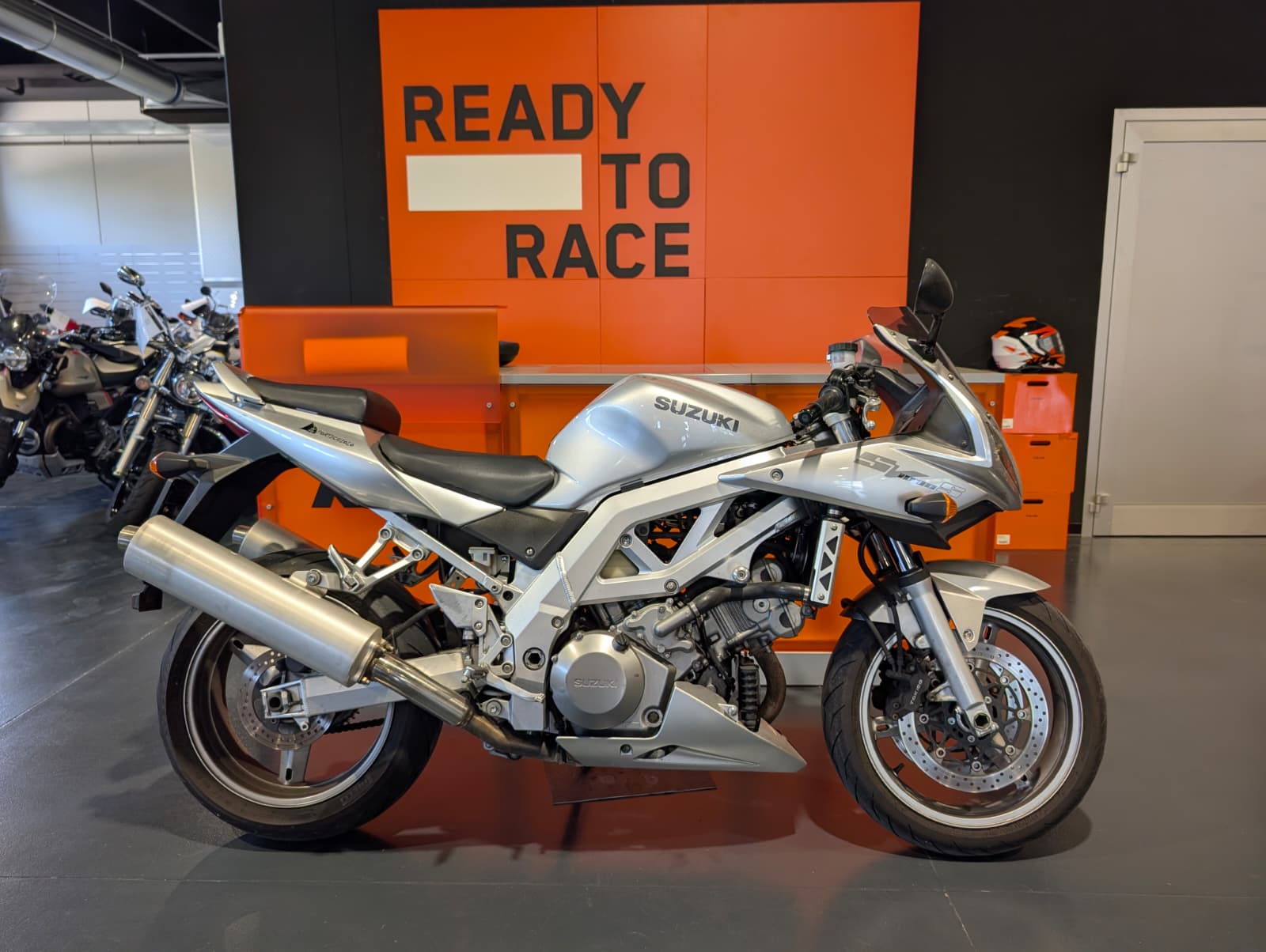 Suzuki SV 1000