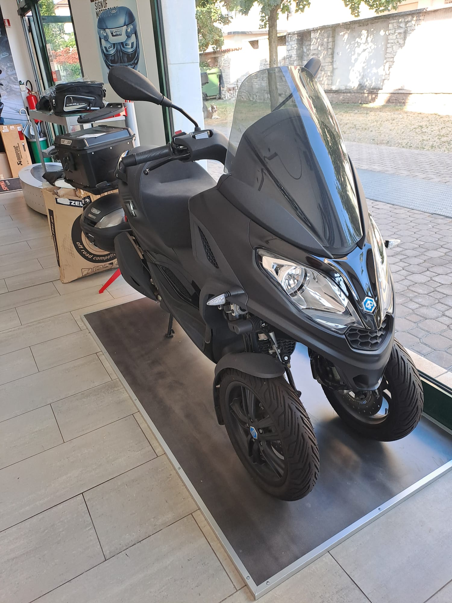 Piaggio MP3