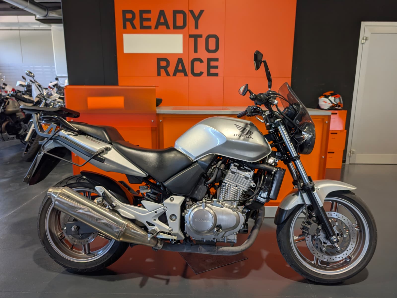 Honda CBF 500